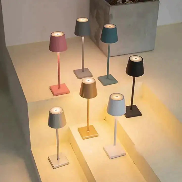 Elegant Wireless Table Lamp